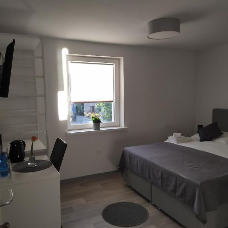 Apartment Trubarjeva33, Near Ljubljana, Free Parking Velike Lasce Buitenkant foto