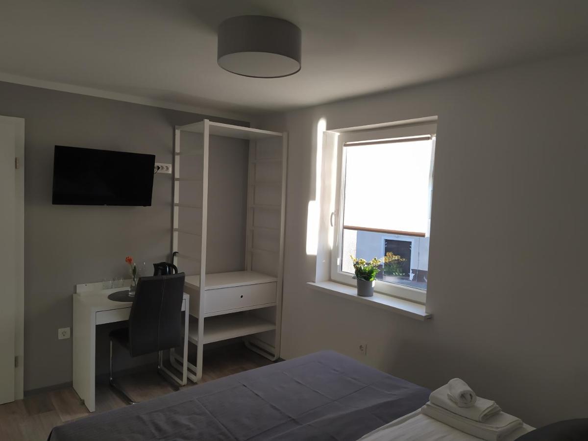 Apartment Trubarjeva33, Near Ljubljana, Free Parking Velike Lasce Buitenkant foto