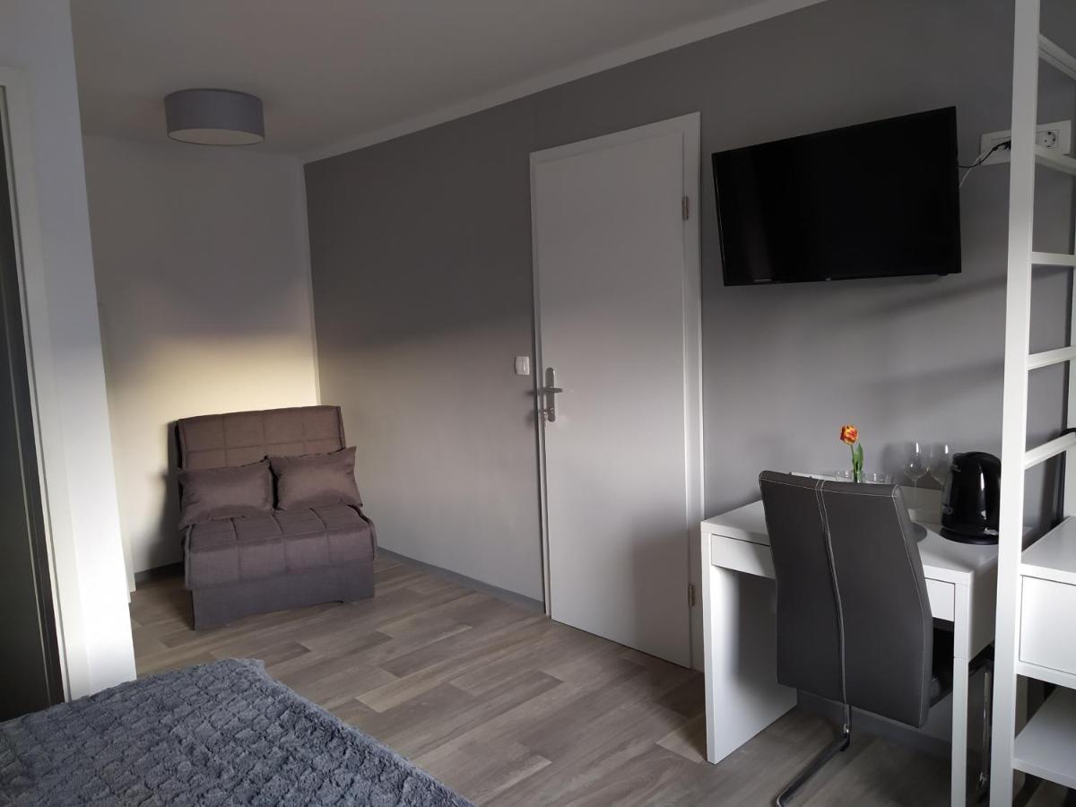 Apartment Trubarjeva33, Near Ljubljana, Free Parking Velike Lasce Buitenkant foto