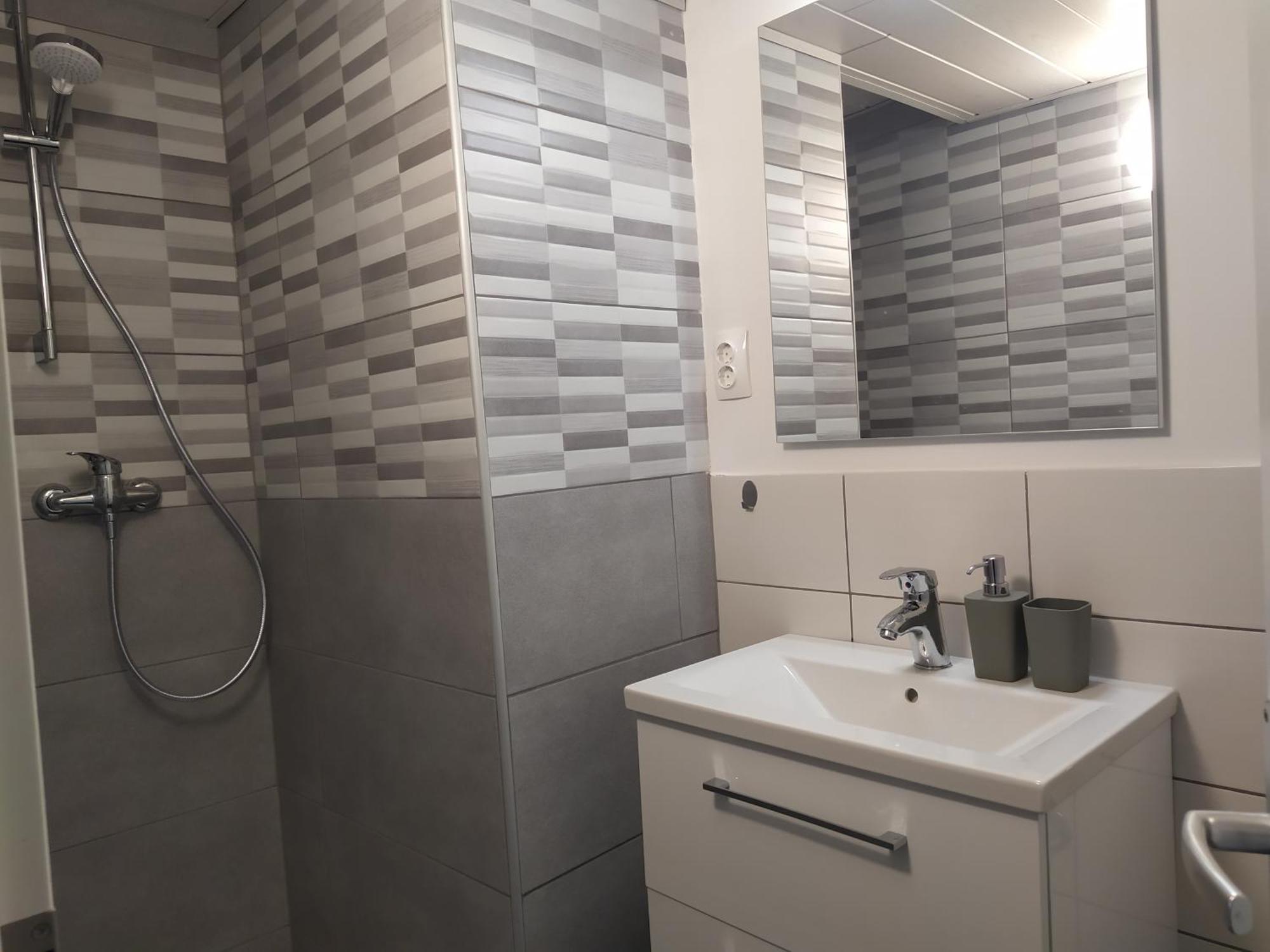 Apartment Trubarjeva33, Near Ljubljana, Free Parking Velike Lasce Kamer foto